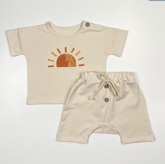 Korean version of children's wear summer INS leisure suit pure cotton boys and girls T shirt shorts two pieces of the latest baby trend